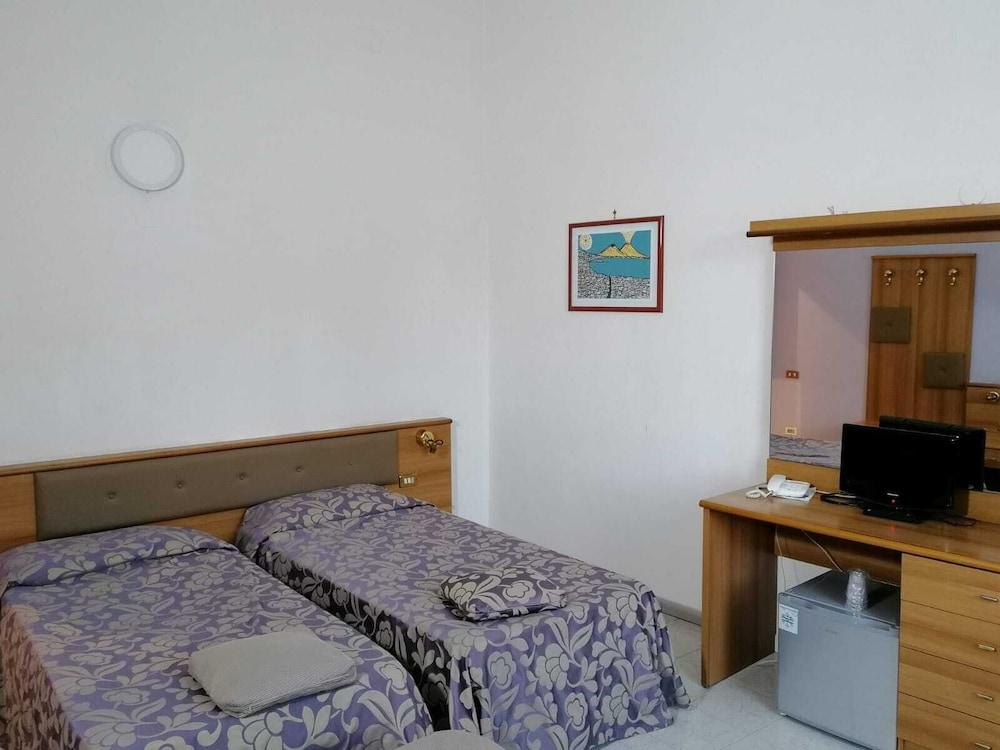 Hotel Santa Marta Pozzuoli Eksteriør bilde